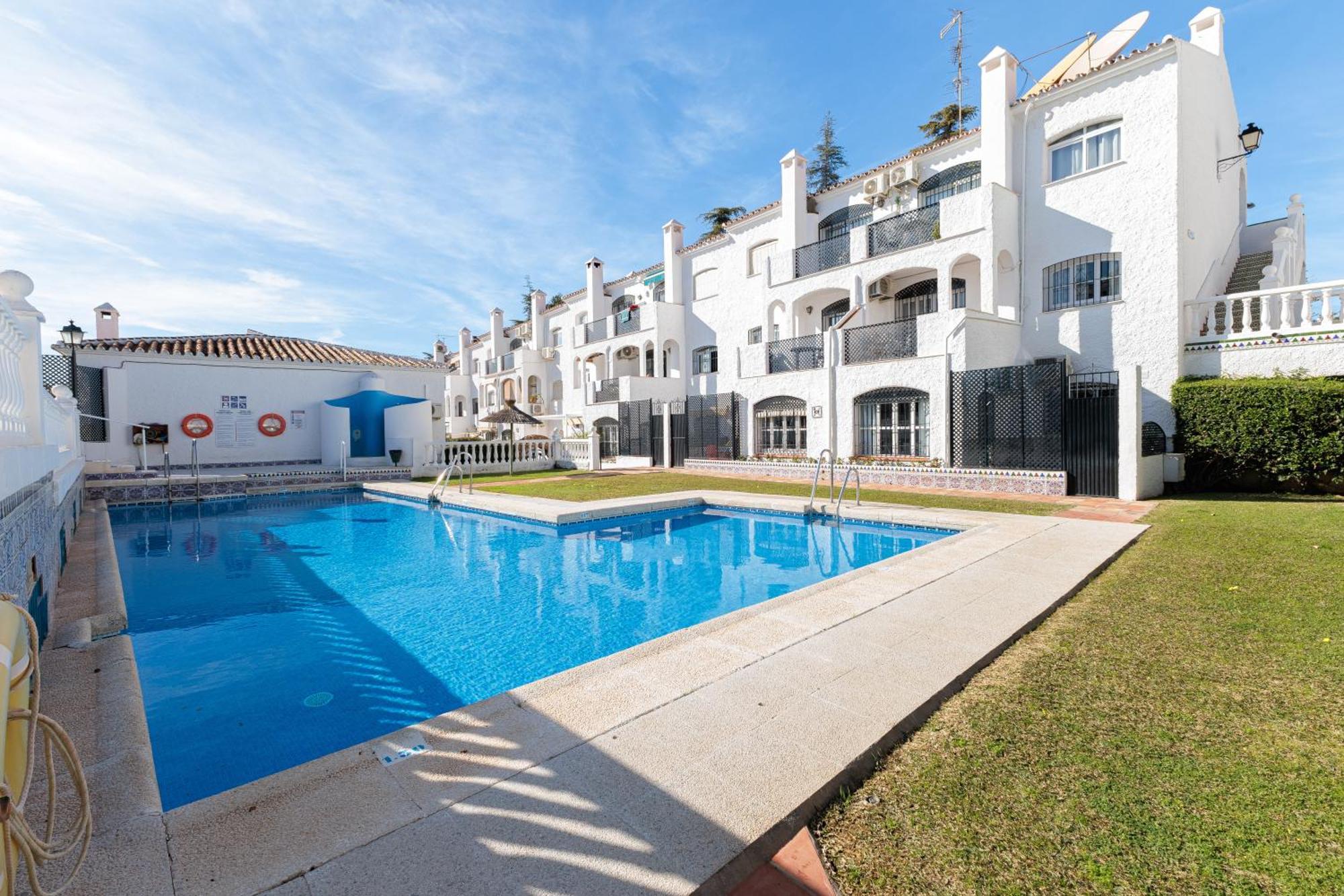 1 Bedroom In Verano Azul, Free Wi-Fi Nerja Exterior foto