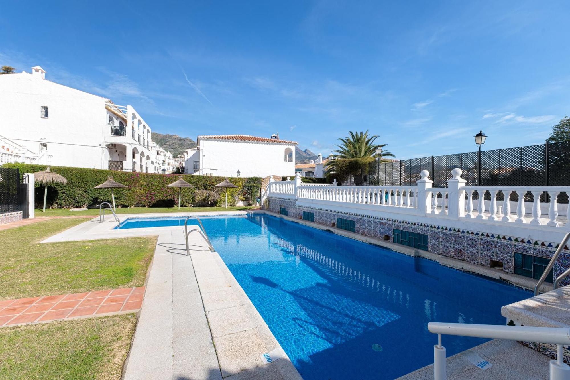 1 Bedroom In Verano Azul, Free Wi-Fi Nerja Exterior foto